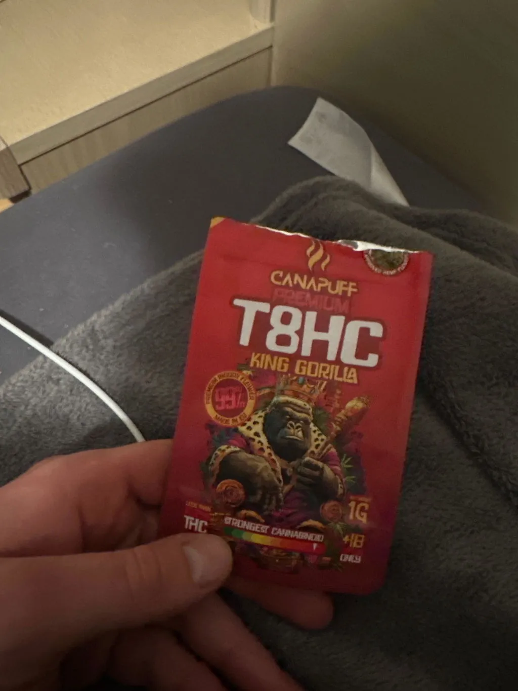 Canapuff Gorilla Kush 99% T8HC-blomster 1 g jord