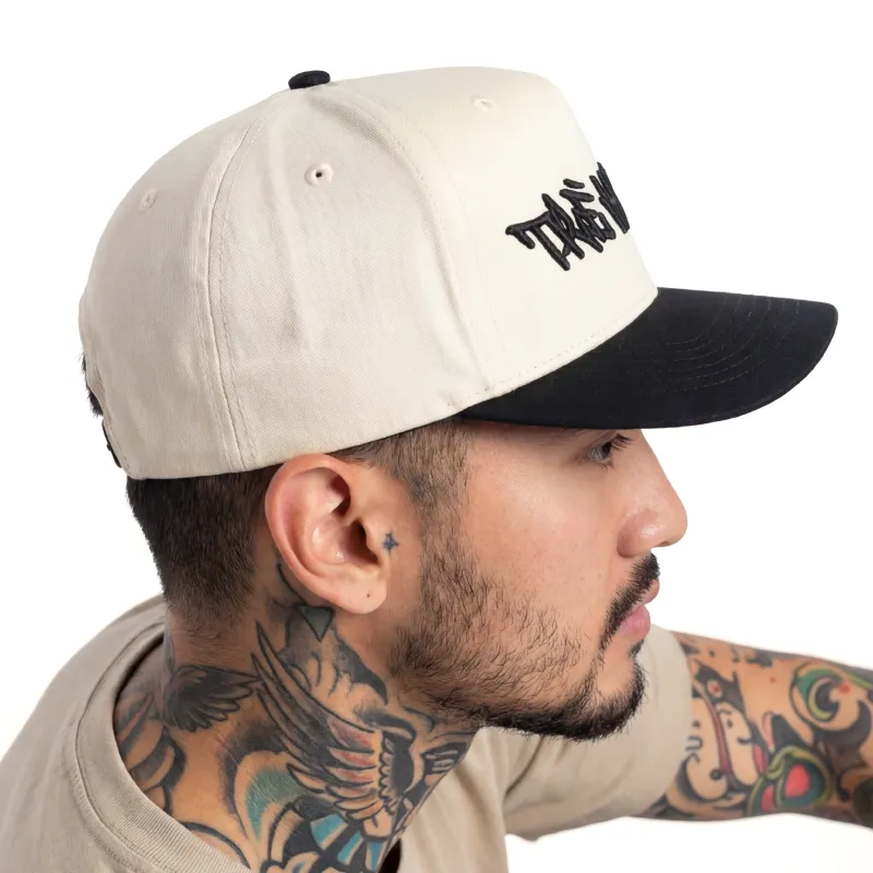 TRE HOUSE Graffiti Logo caps cream justerbar
