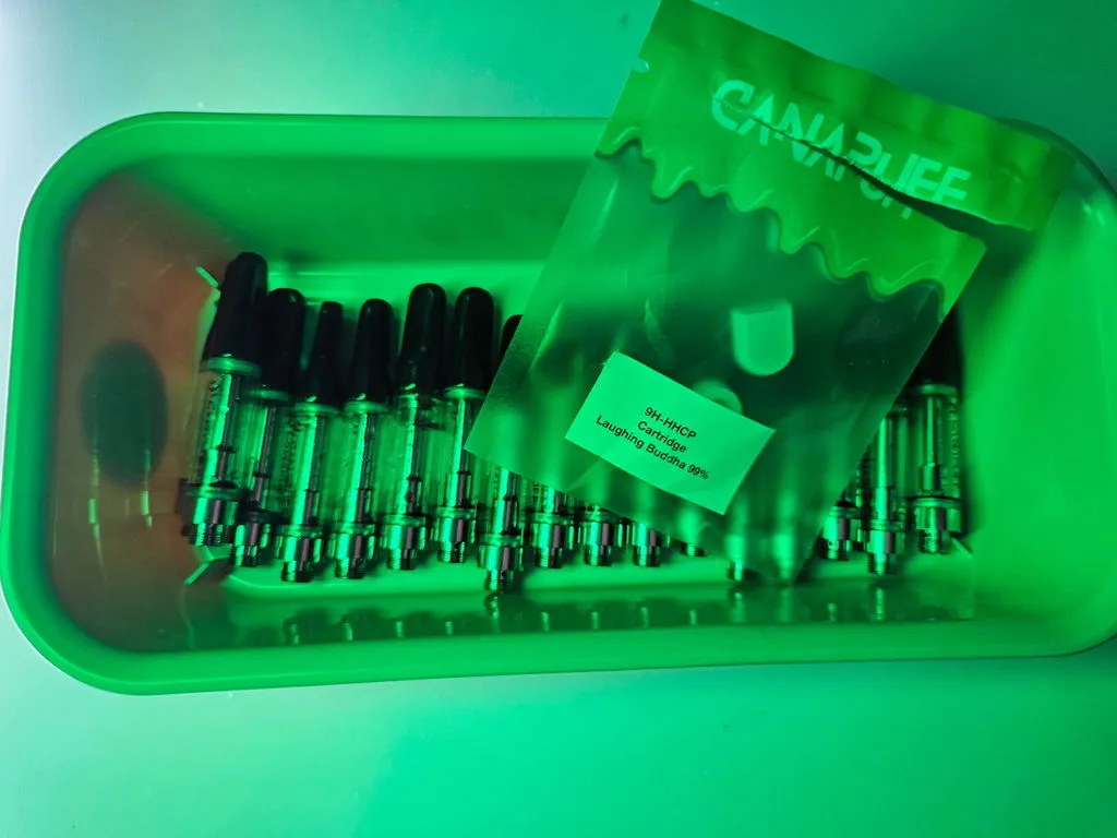 CanaPuff 9H-HHCP 9 Pound Hammer vapepatron 1 ml
