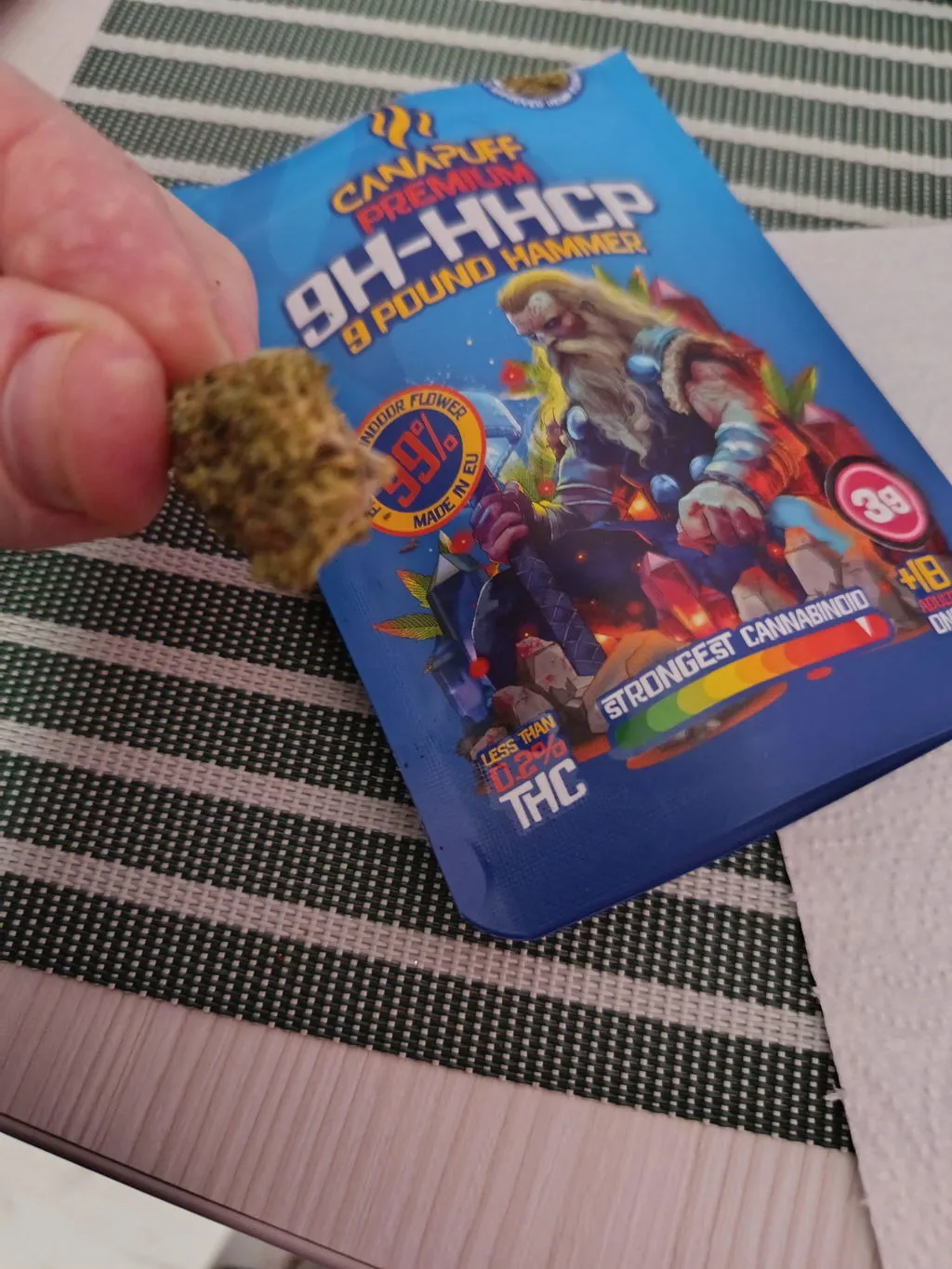 Canapuff 9 Pound Hammer 9H-HHCP topskudd 1g sitrus