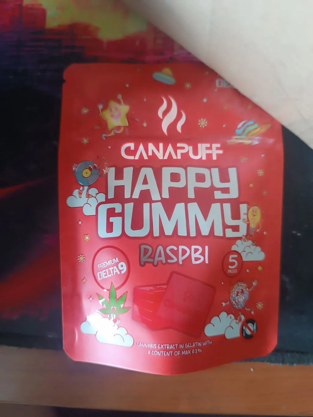 Canapuff Happy Gummy Raspbi vingummi 1 stk bringebær