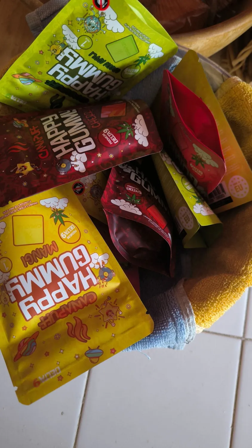Canapuff Happy Gummy Cherri vingummi 1 stk kirsebær