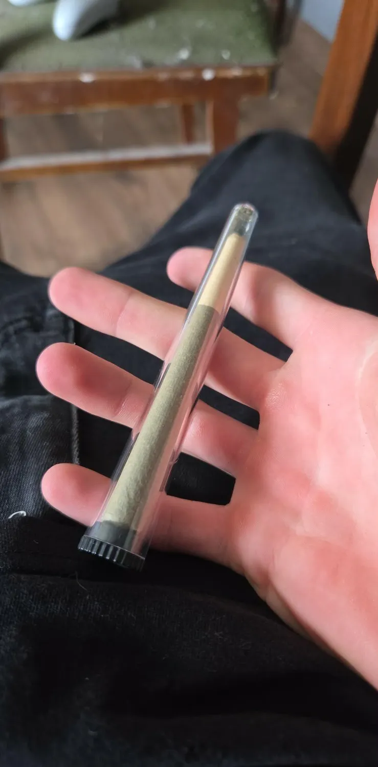 Canapuff 9H-HHC joint Rainbow Runtz 99% 1 joint