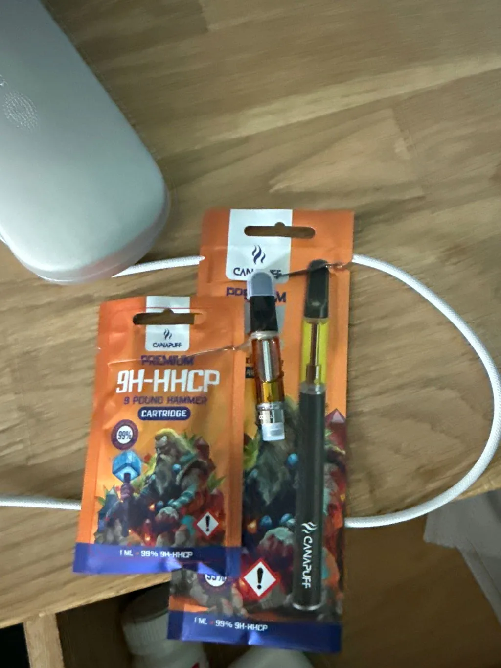 Canapuff 9 Pound Hammer 9H-HHCP vapepen 1ml sitrus