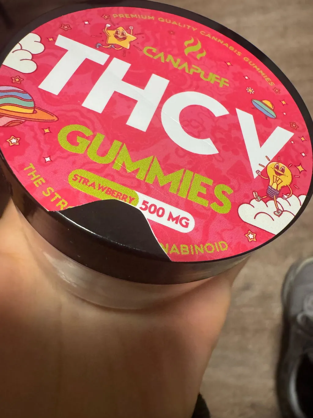 CANAPUFF THCv Strawberry gummies 10 stk jordbær