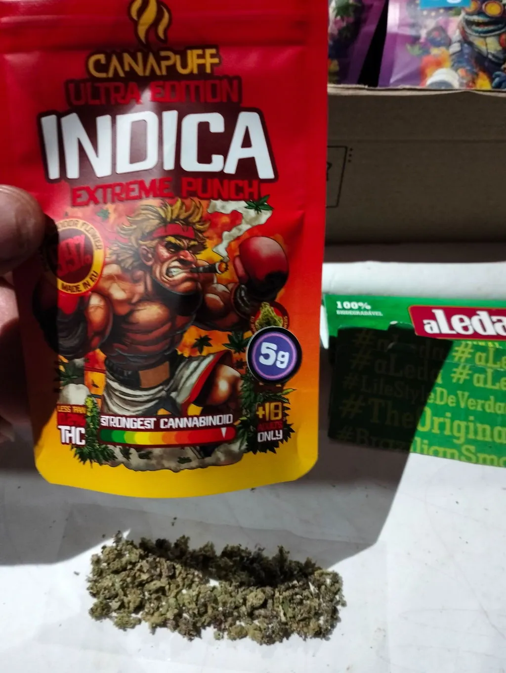 Canapuff Extreme Punch Ultra Edition indica blomst 99% tette knopper